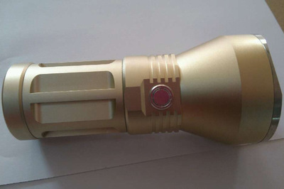 【厂家直销 强光铝合金可充电式 军工极阳氧化 LED手电筒 超亮7W】价格,厂家,图片,其他专业灯具,东莞市樟木头粤明光电照明灯饰厂-